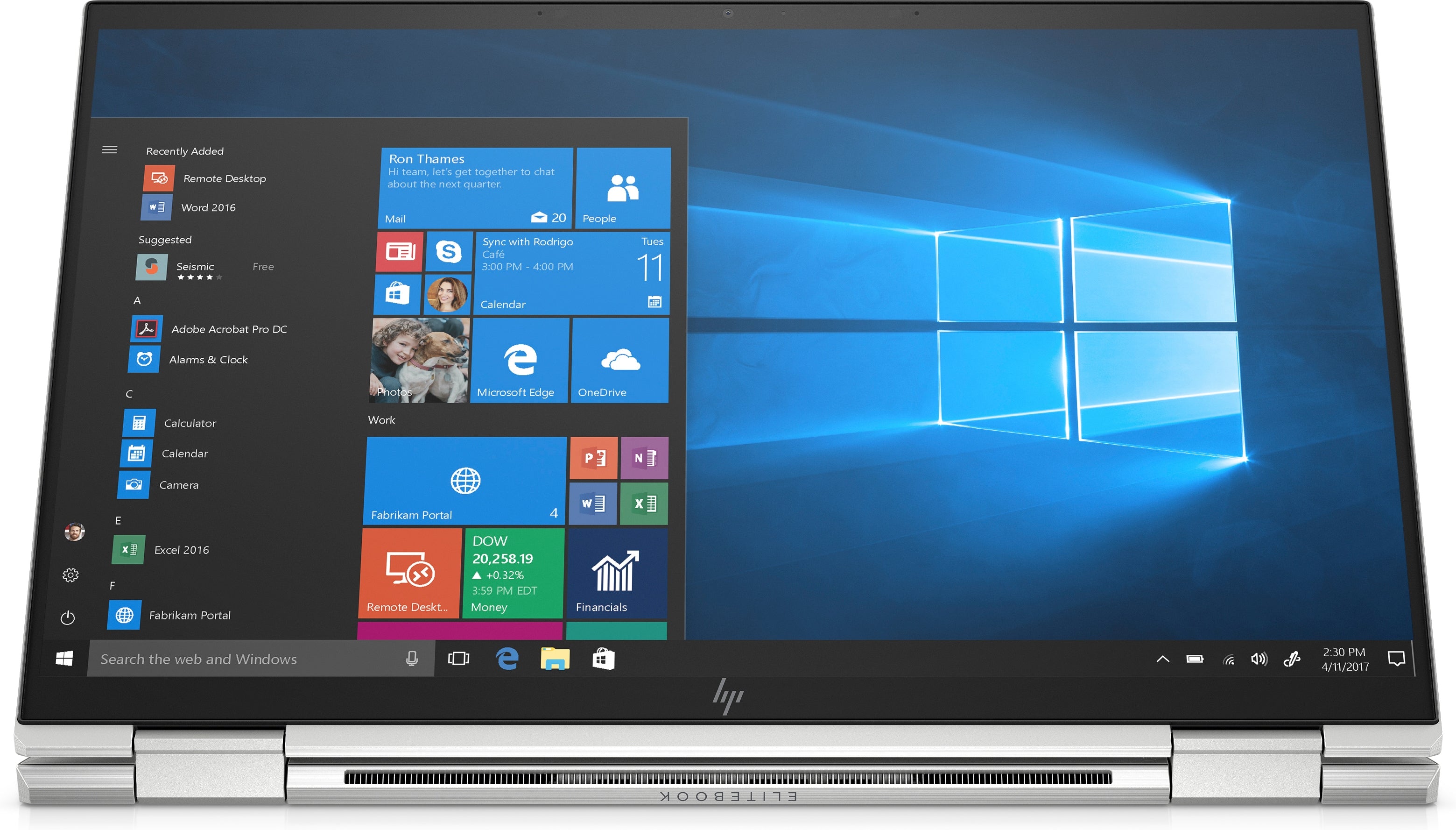 Laptop im Zeltmodus, Bildschirm zur Bedienung nach außen gerichtet, Frontalansicht des Bildschirms